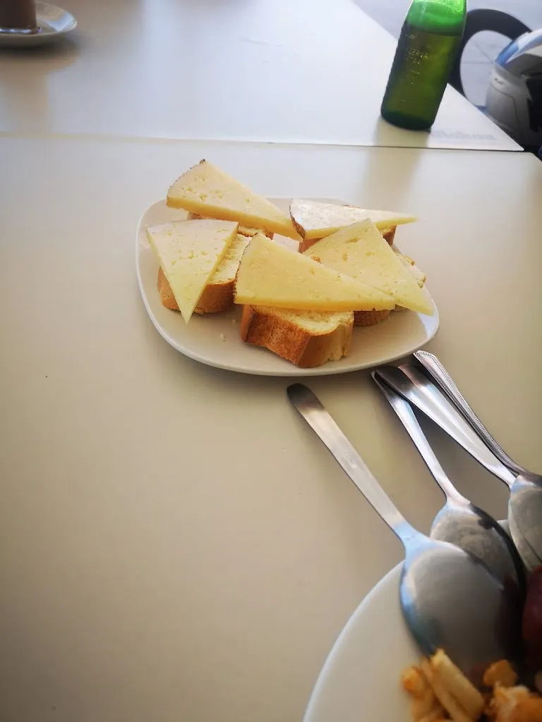 Menu_Bar El Cazador_Robledo del Mazo_image_5