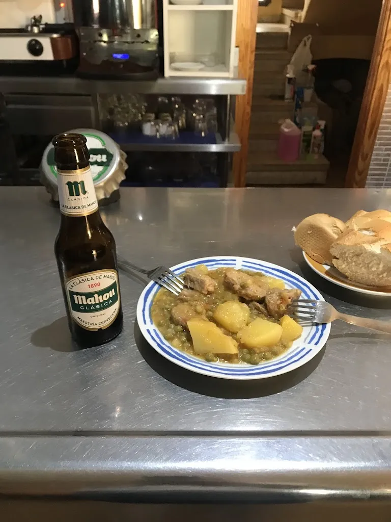 Menu_Bar El Cazador_Robledo del Mazo_image_6