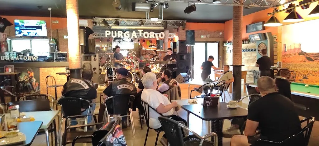 Silvia_Purgatorio Biker-Bar_Santa Cruz del Retamar_review