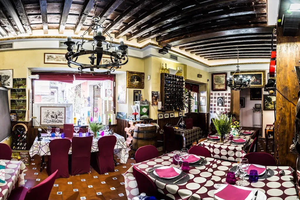 Lo Nuestro Taperia & Restaurante ristorante a Retamoso de la Jara