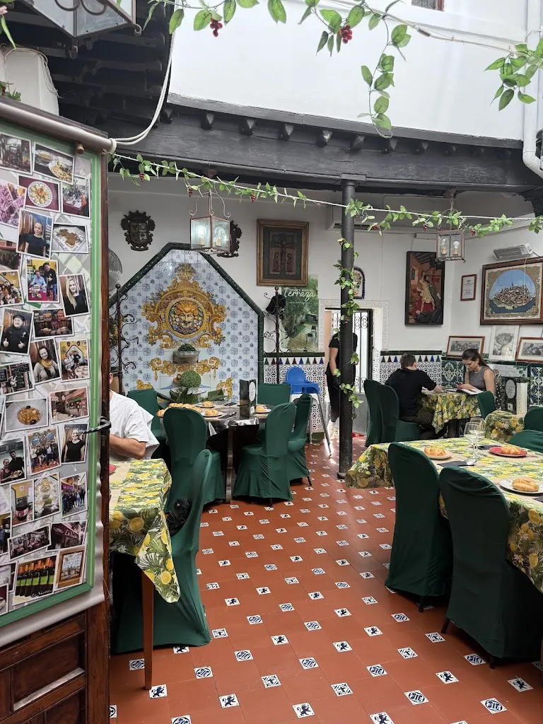 Lo Nuestro Taperia & Restaurante_Retamoso de la Jara_slider_image_3