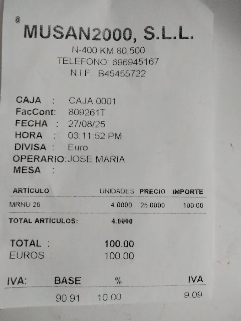 Alicia Urgoiti Carrera_Bar restaurante Musa 2000_Santa Cruz de la Zarza_review