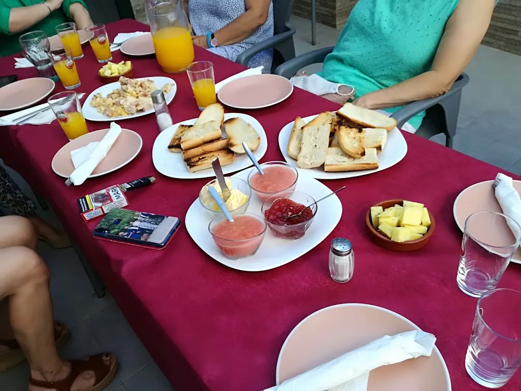 Azabache Tapas Y Copas restaurant in Santa Cruz de la Zarza