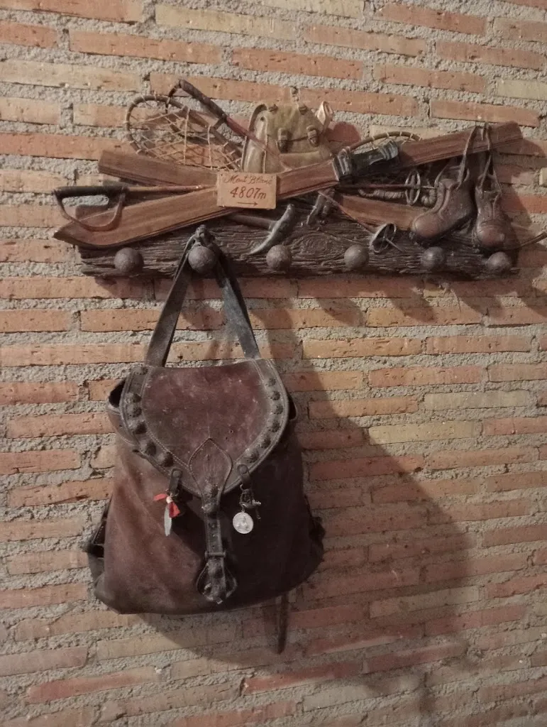 FERNANDO LLANOS REBOLLO_Casa Rural El Roblon_Sartajada_review