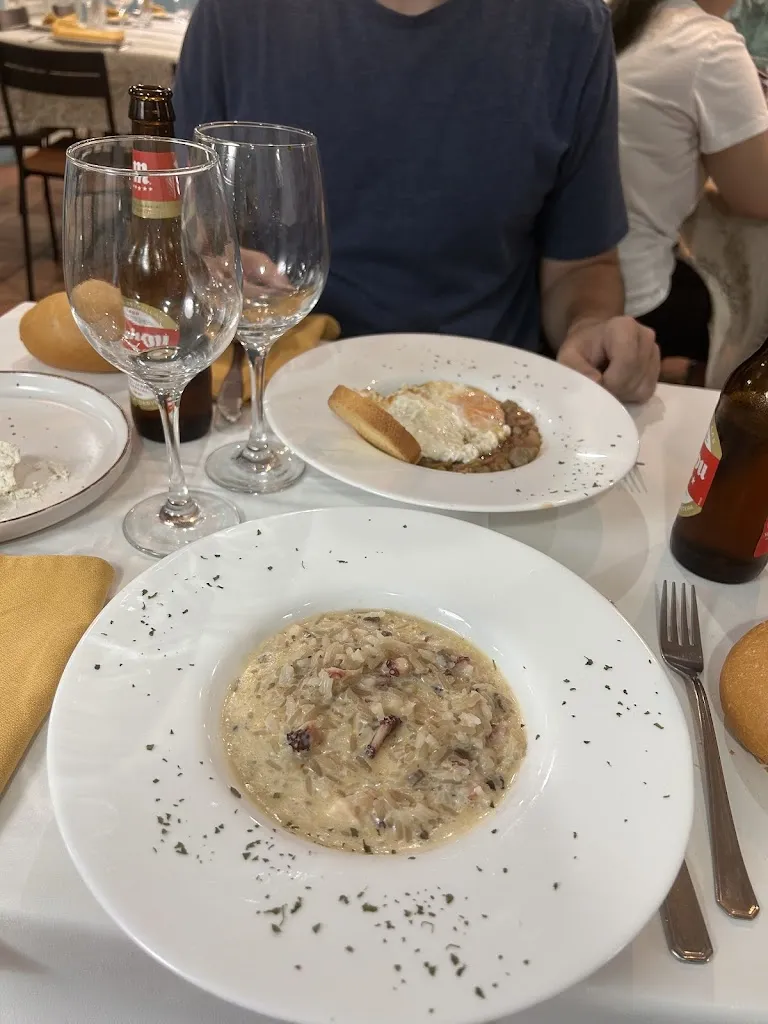 Ana Cerezo_Bar Restaurante La Cometa_Santa Olalla_review