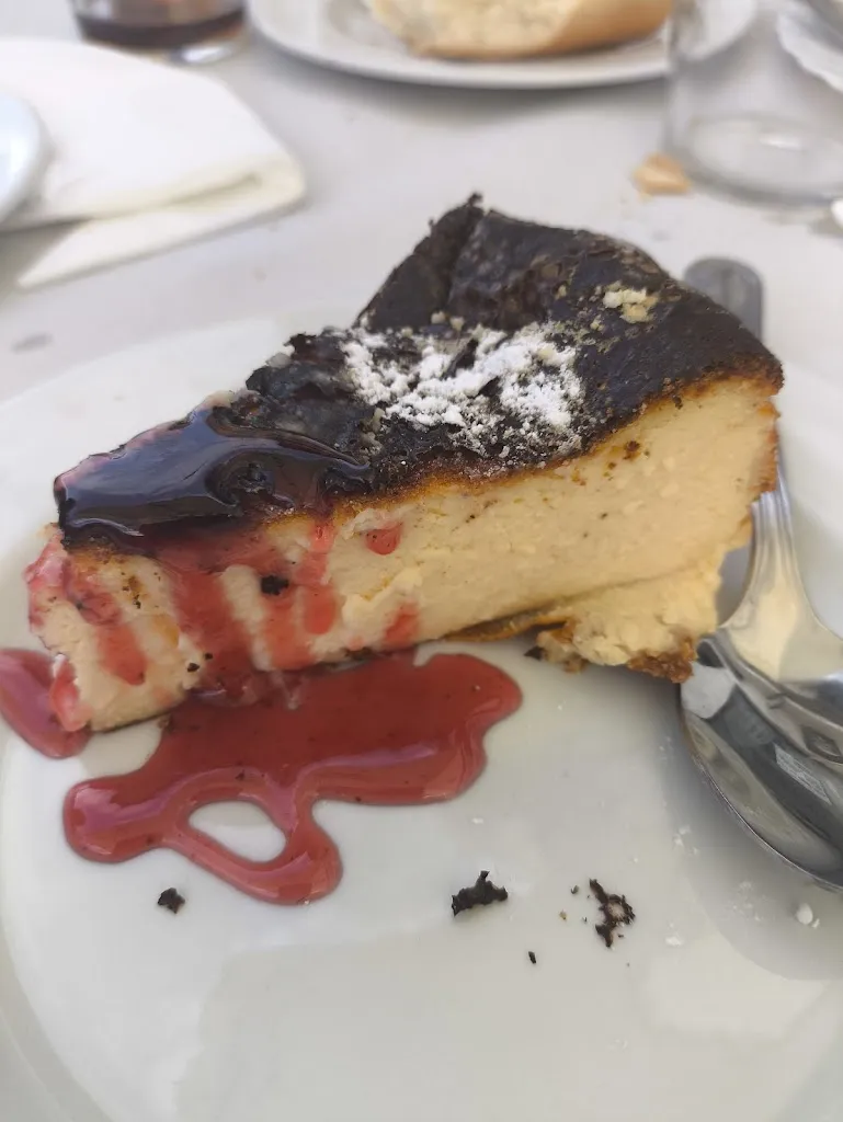 Maria del Mar Arévalo_Bar Restaurante El Labrador_Santa Olalla_review