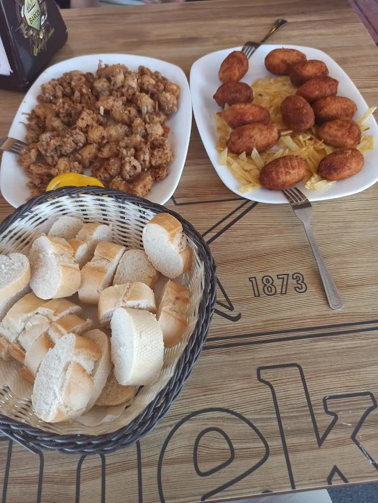 Bar La Maestranza_Santa Olalla_slider_image_3