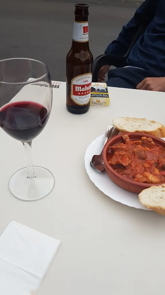 Menu_Small Winery Bar and Grill_Quintanar de la Orden_image_4