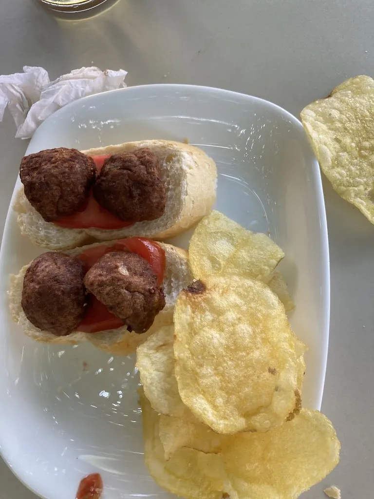 Menu_Small Winery Bar and Grill_Quintanar de la Orden_image_9