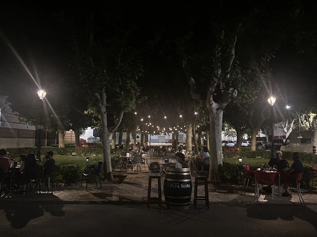 Small Winery Bar and Grill_Quintanar de la Orden_slider_image_3