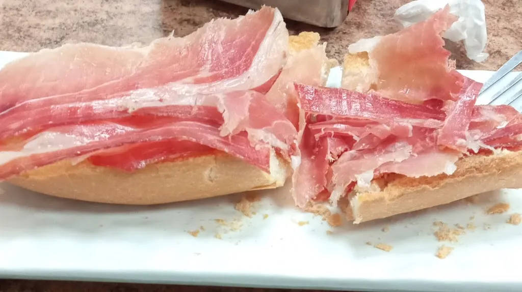 Menu_Cafetería Echegaray_Quintanar de la Orden_image_4