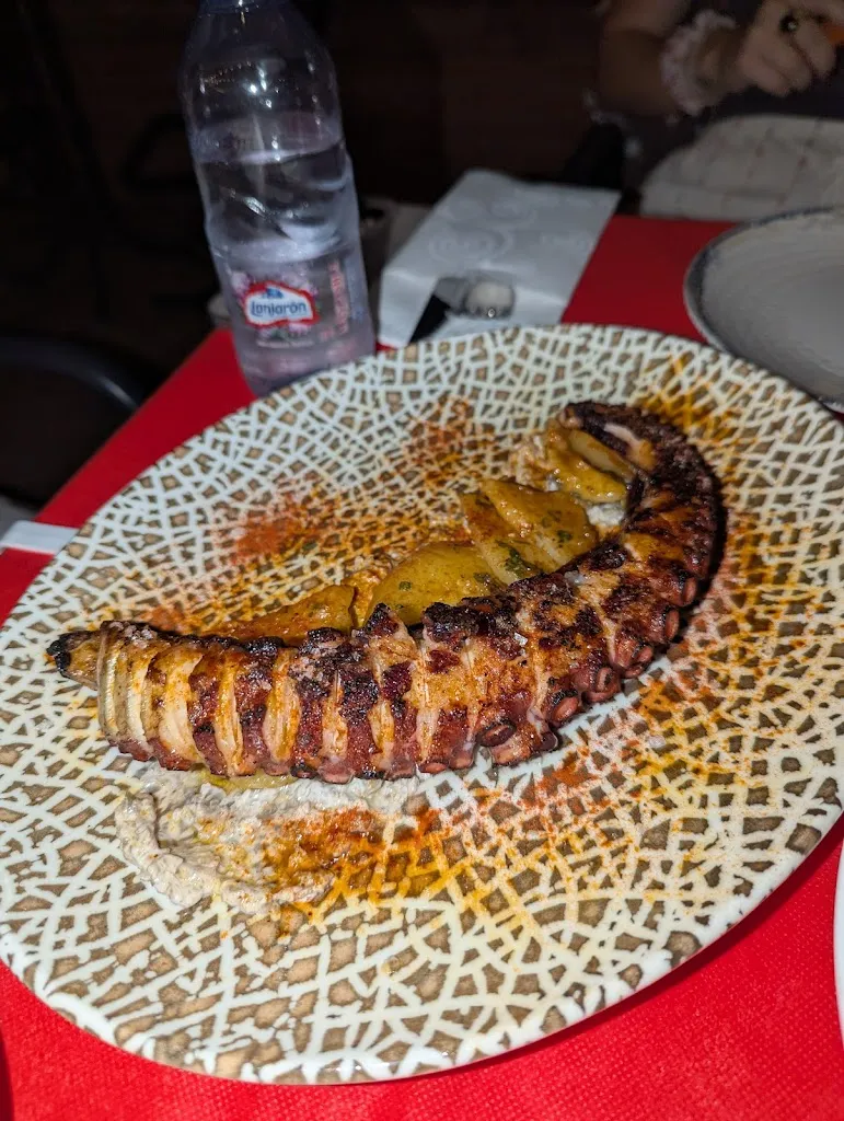 Miryam Marcos_Taberna Tío José_Quintanar de la Orden_recensione