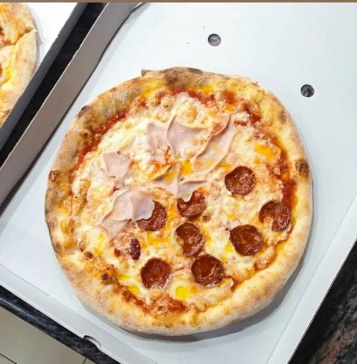 UNIQUE PIZZERIA & KEBAB_Torre de Esteban Hambrán La_slider_image_3