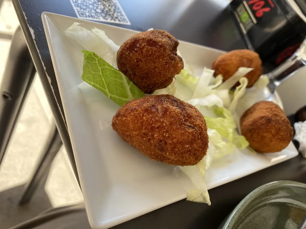 Me gusta el jamón, el chorizo y los langostinos_El Encuentro_Tembleque_recensione