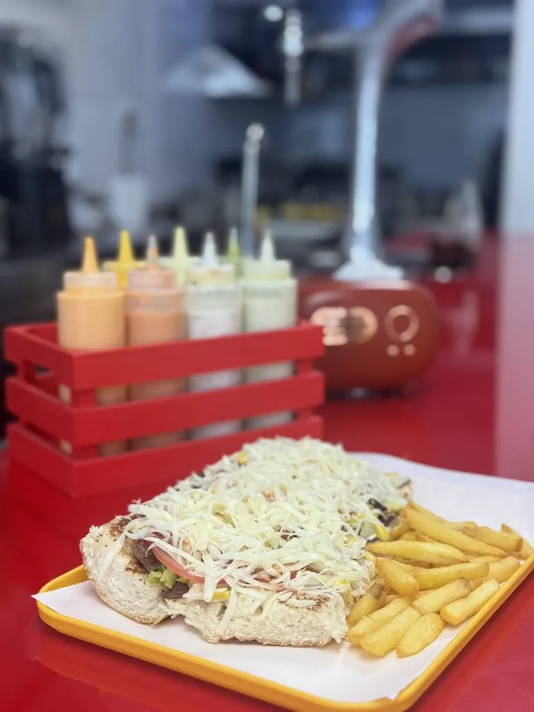 Puro Salseo_Tembleque_slider_image_3