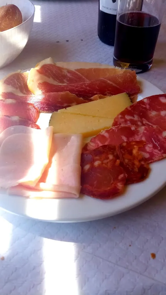 Menu_Bar Las Torres_Tembleque_image_3