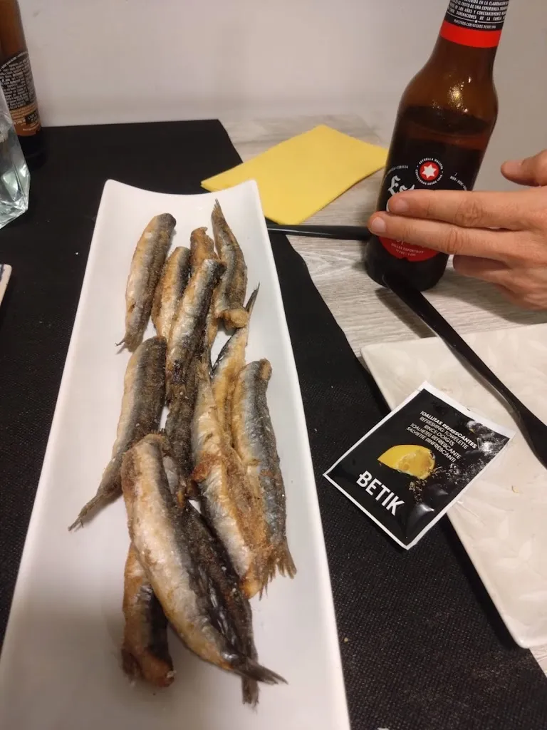 Fernando Zurdo Horche_Mil Amores_Seseña_review