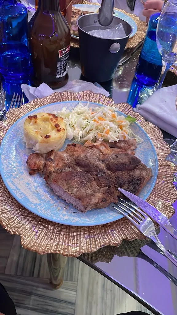 Mondan Bogdan_SALONES ROMANCE_Seseña_review