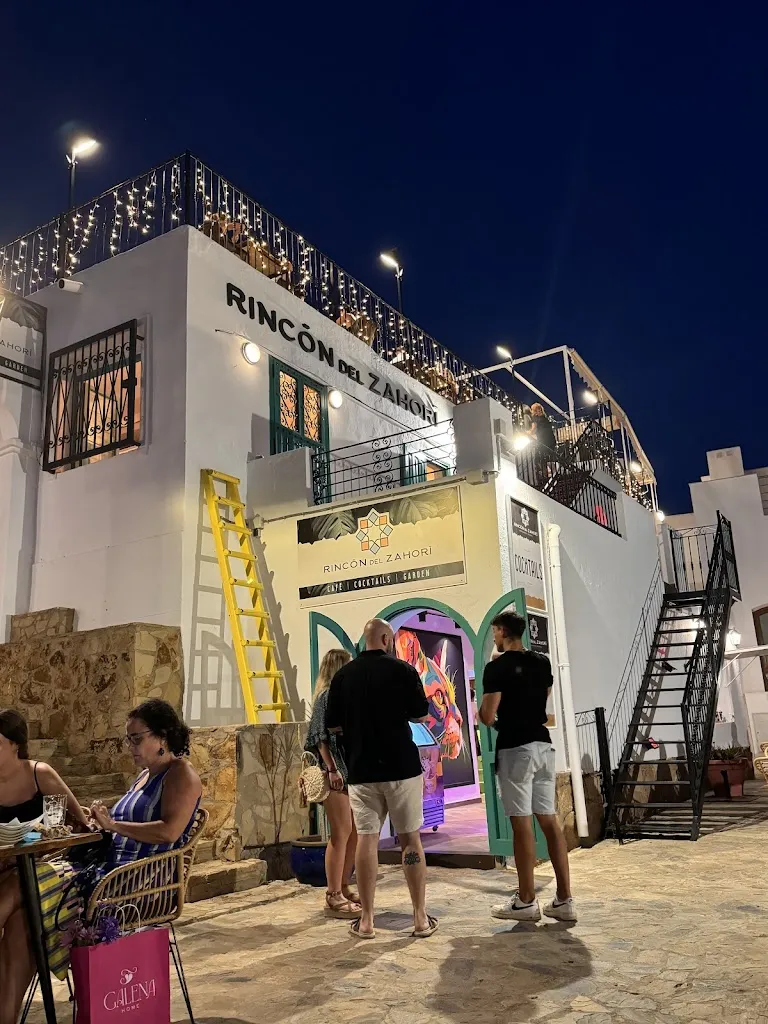 Niall McOnegal_Rincón del Zahorí_Mojacar_review