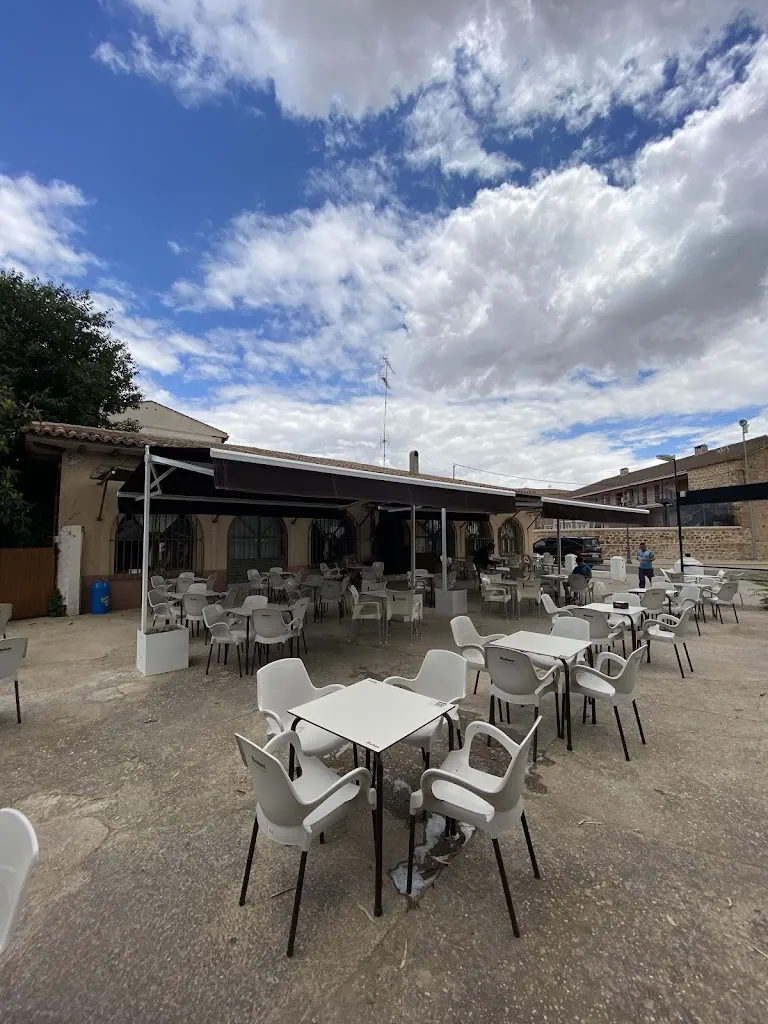 Cervecería los arcos_Valdeverdeja_slider_image_1