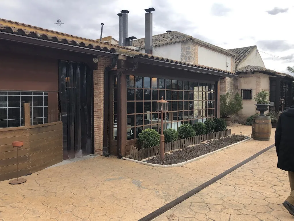 Miguel Ángel Pacheco_Finca El Retamar_Sonseca_recensione