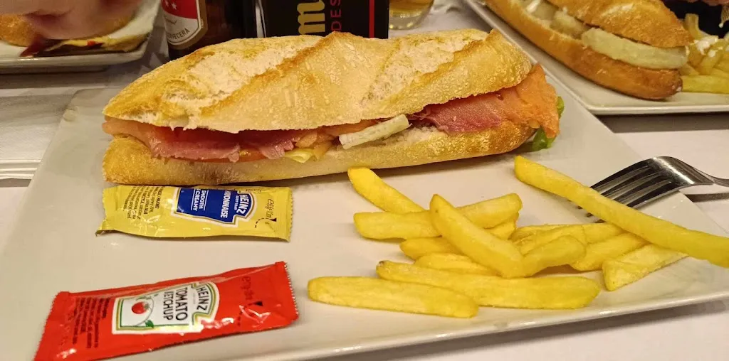 Inma Rguez._Bar Le Mans_Sonseca_review