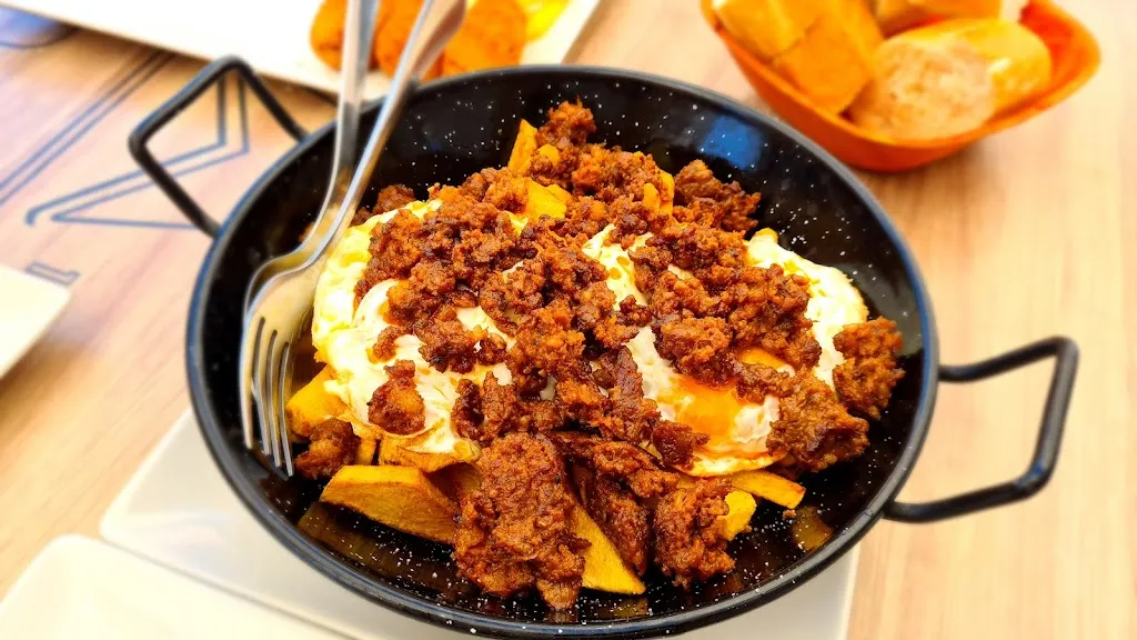 Fer Iglesias_Bar Le Mans_Sonseca_review