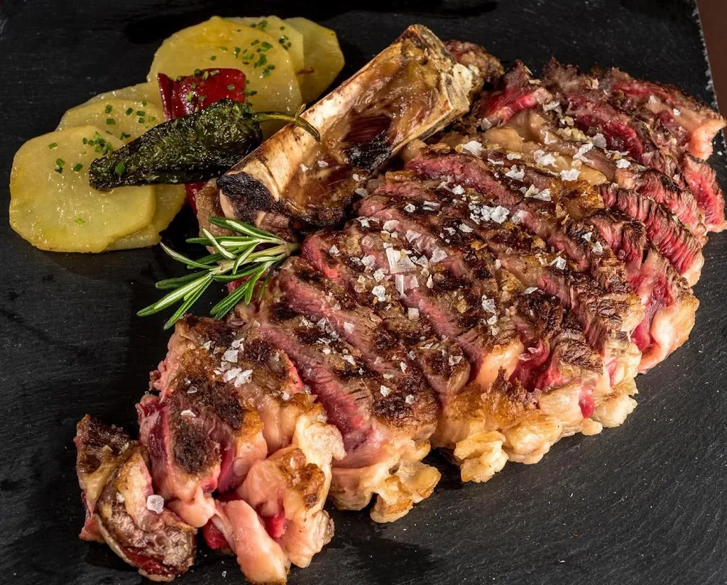 Bar Piscina de Sonseca restaurant in Sonseca