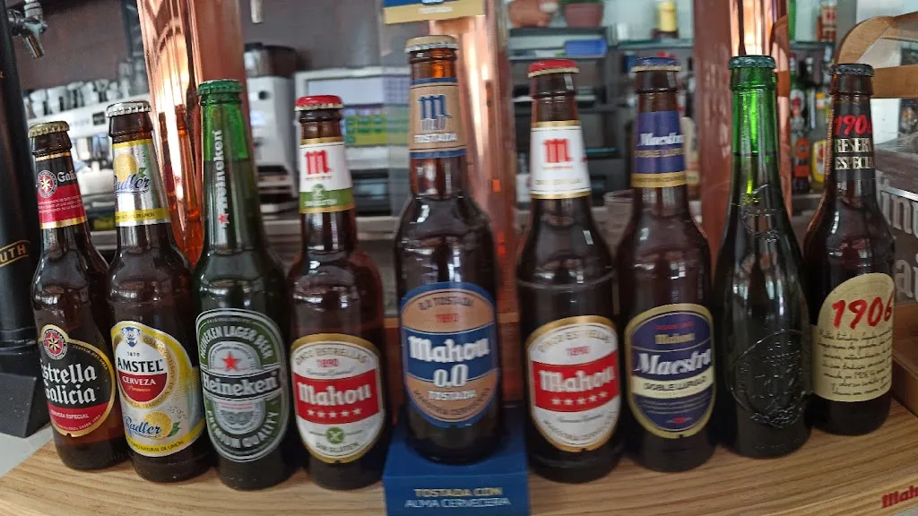 Cafetería Cervecería Bocatería De Tapeo_Sonseca_slider_image_3