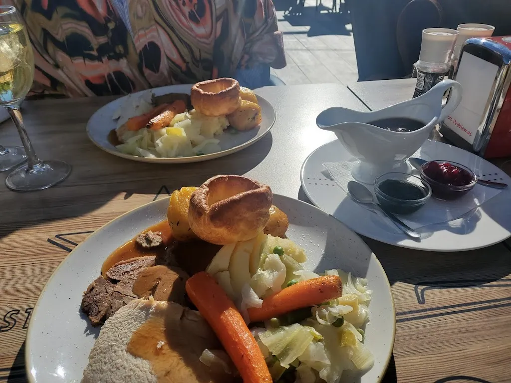 Menu_Scotty’s El Tropico_Mojacar_image_3