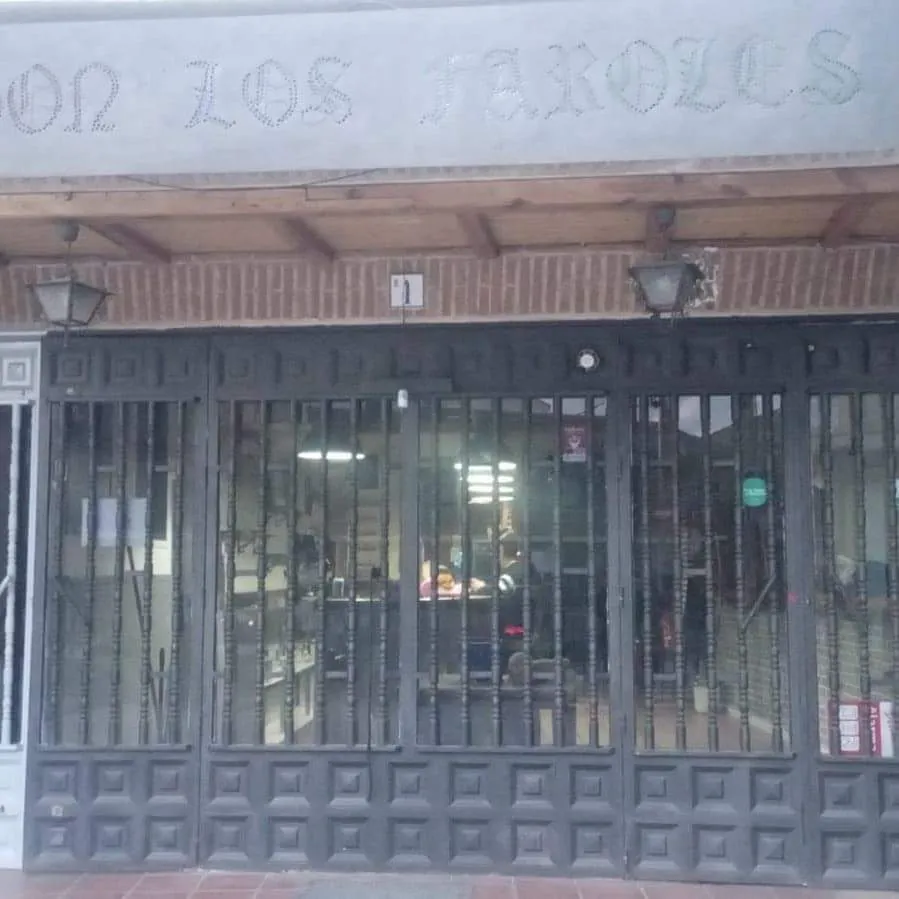 Bar Los Faroles Tapas y Momentos restaurant in Ventas de Retamosa Las