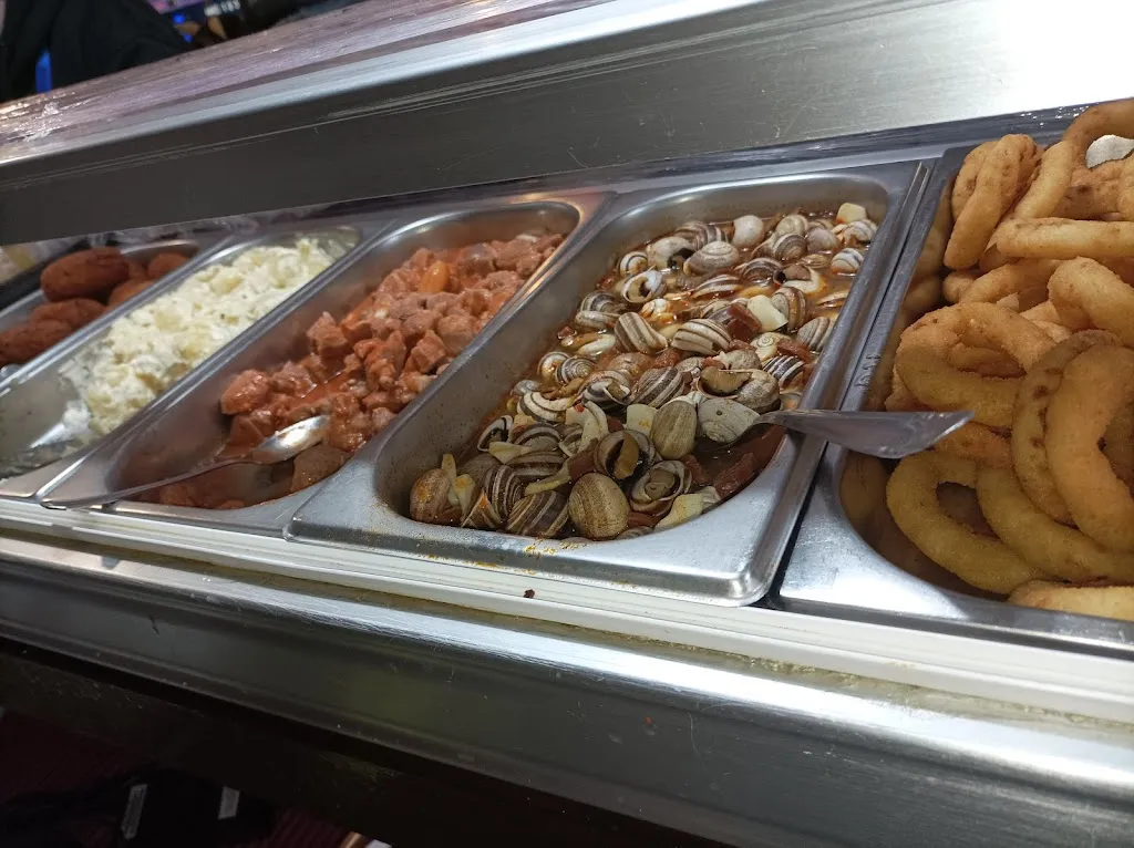 Bar Los Faroles Tapas y Momentos_Ventas de Retamosa Las_slider_image_2