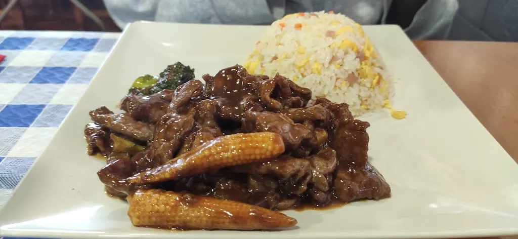 Bar&Restaurante YUM_Valmojado_slider_image_2