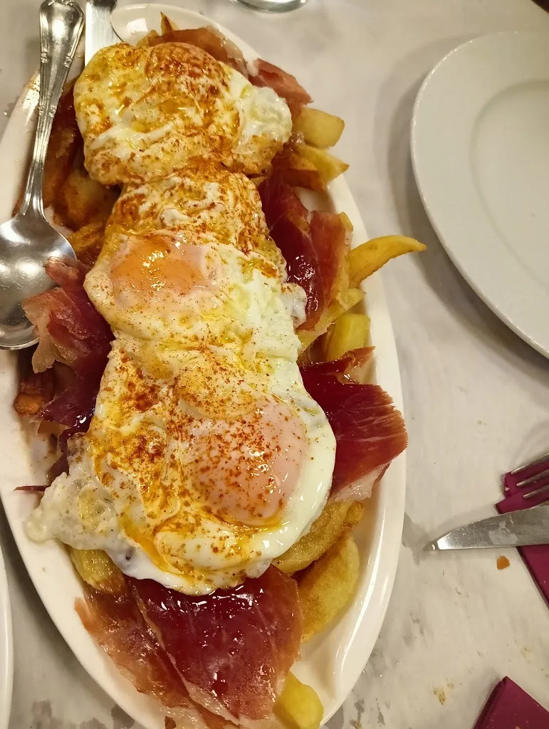 Mesón Las Cubas_Valmojado_slider_image_2