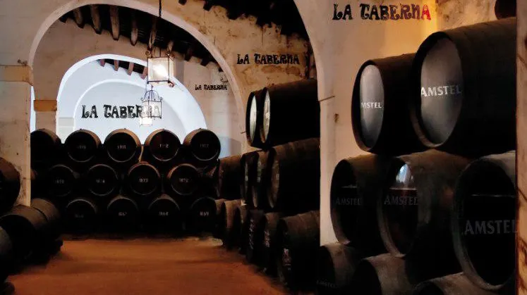 Café Bar la Taberna restaurant in Valmojado