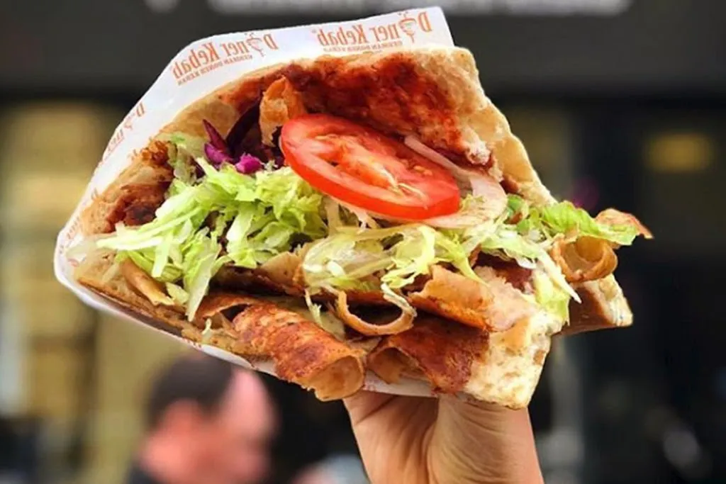 FM DONER KEBAB_Valmojado_slider_image_2