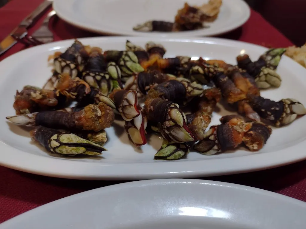 Linda Villadoniga_Mesón - Restaurante Vila Vella_Cedeira_review