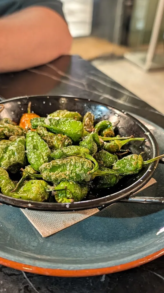 Veronica Lankshear_VELADA - Tapas Plant-Based y Cócteles en Barcelona_Velada_review