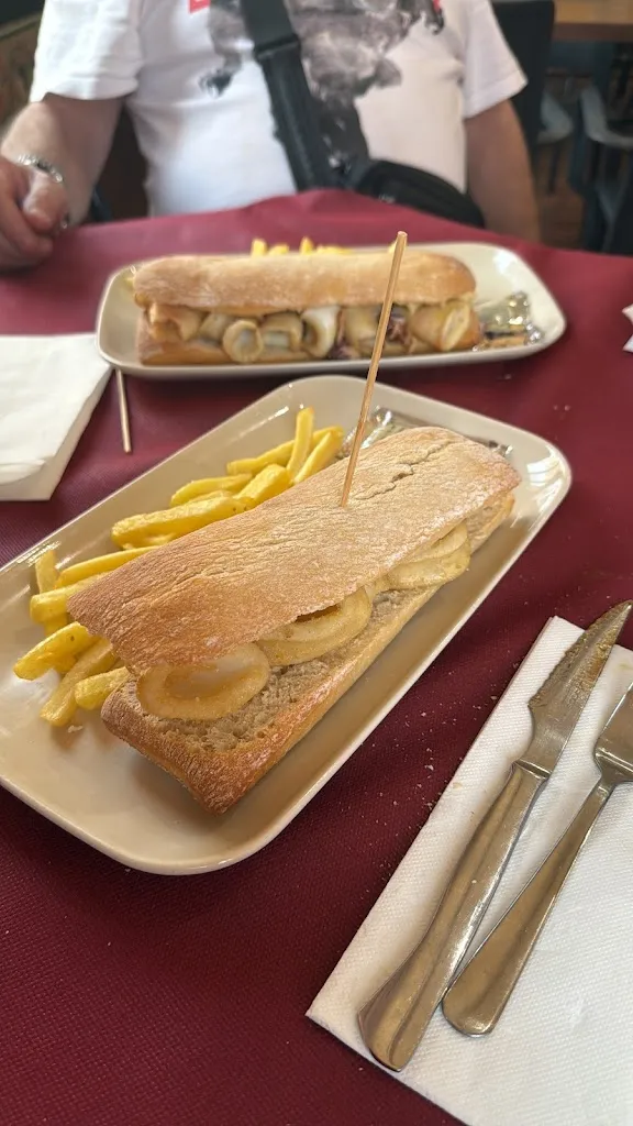 Arcade Lex_Bar-restaurante Altozano_Villa de Don Fadrique La_review