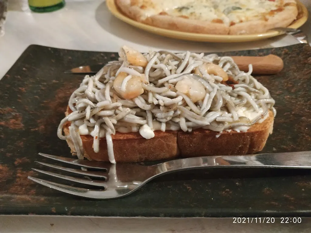 miriam_Café-Bar “La Chapi-Piscina”_Villa de Don Fadrique La_review