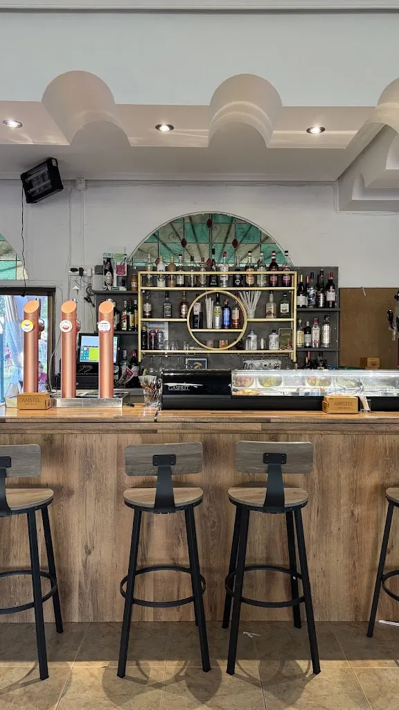 Café-Bar “La Chapi-Piscina”_Villa de Don Fadrique La_slider_image_3