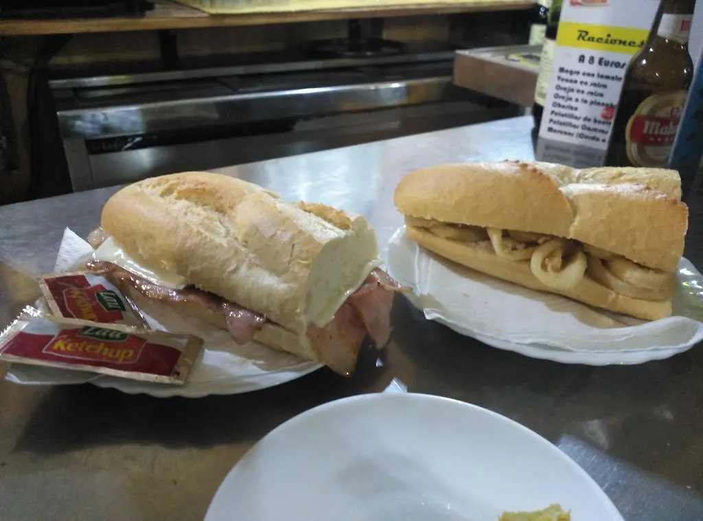 Menu_Bar Cross_Villafranca de los Caballeros_image_2