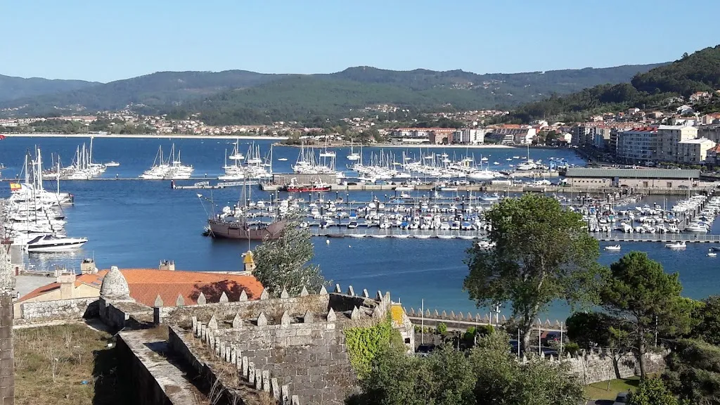 Bar La Humanitaria restaurant in Villafranca de los Caballeros