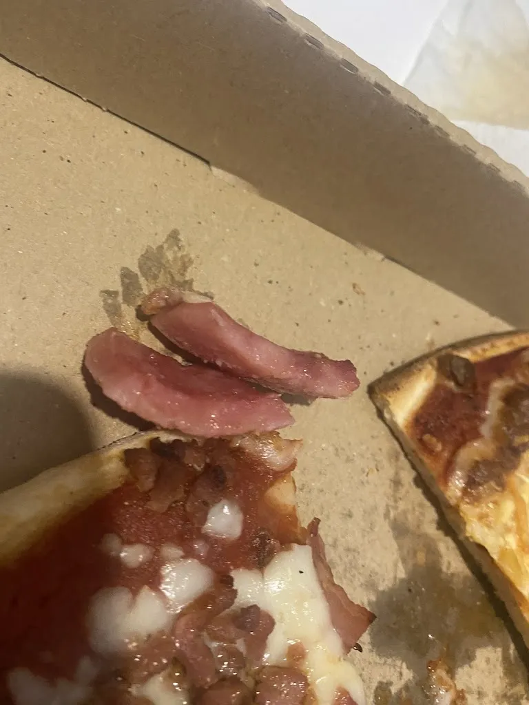 Lowi Bella_Bar-Pizzeria 5° avenida_Villaluenga de la Sagra_review