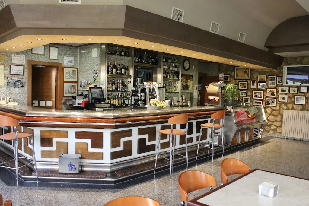 Restaurante Montes_Villacañas_slider_image_1