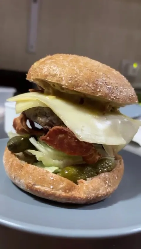 Julia Cuesta A._New Bar El Poligono_Villacañas_review