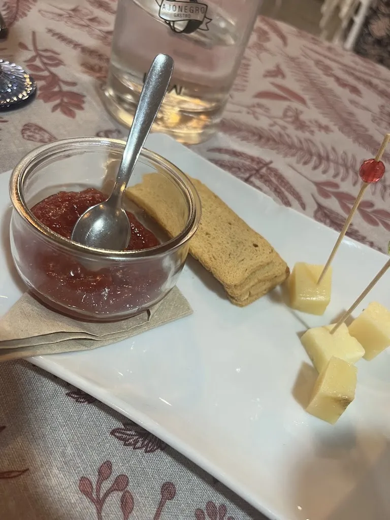 Bea Rguez_Restaurante Ajonegro gastro_Villanueva de Alcardete_review