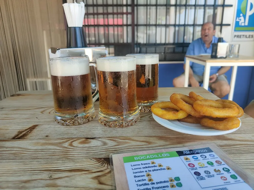 Bar Pretiles restaurant in Villanueva de Alcardete