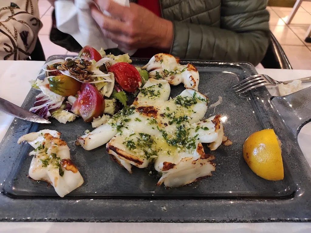 Menu_Restaurante los claveles_Villarrubia de Santiago_image_2