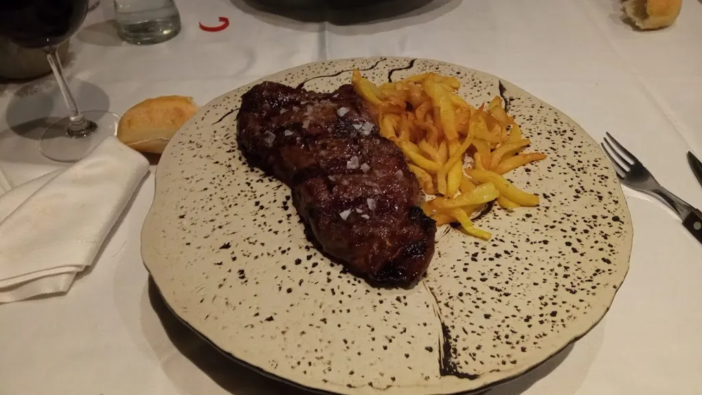 Restaurante los claveles_Villarrubia de Santiago_slider_image_3